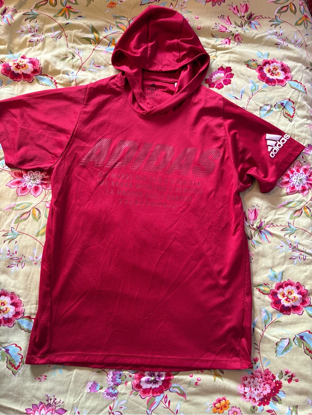 Adidas DZ7334 2019 ClimaLite freelift Spellout red hooded tee MED 28โx20โ NwotLn